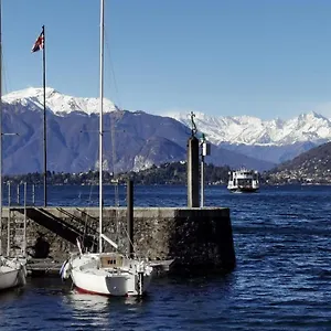 La Casa Sul Porto , Laveno-Mombello Italië